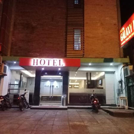 Galaxy Inn Baubau Exterior photo