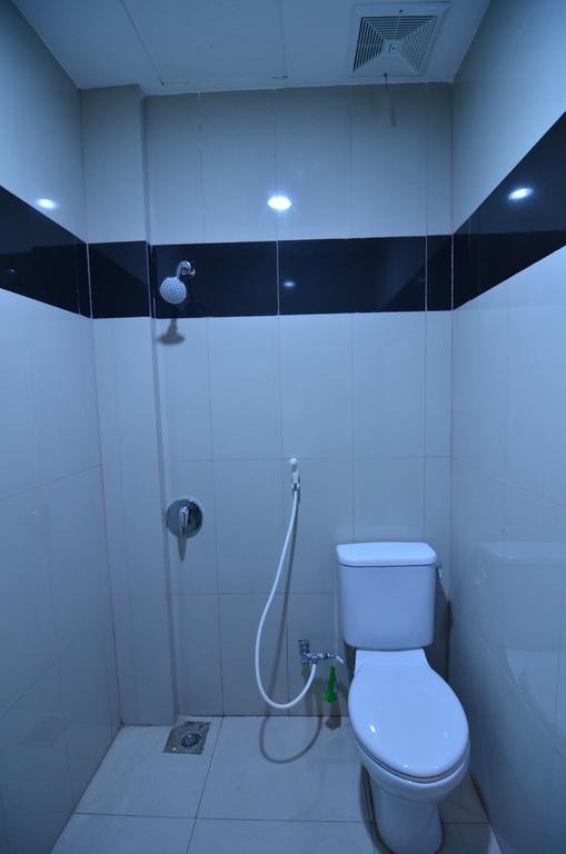 Galaxy Inn Baubau Room photo